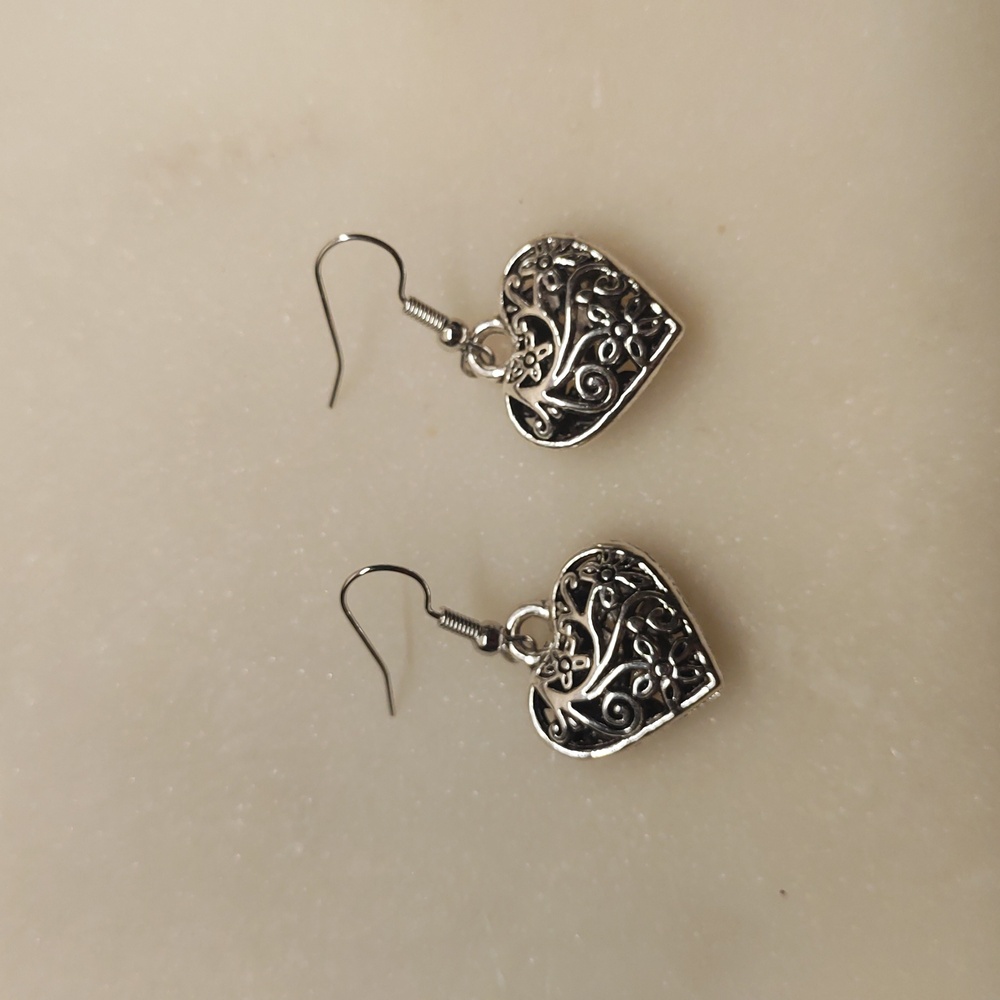 BOGO! NEW! 3D Puffy Heart Open Scrolls Silver Dangle Earrings - Picture 2 of 12